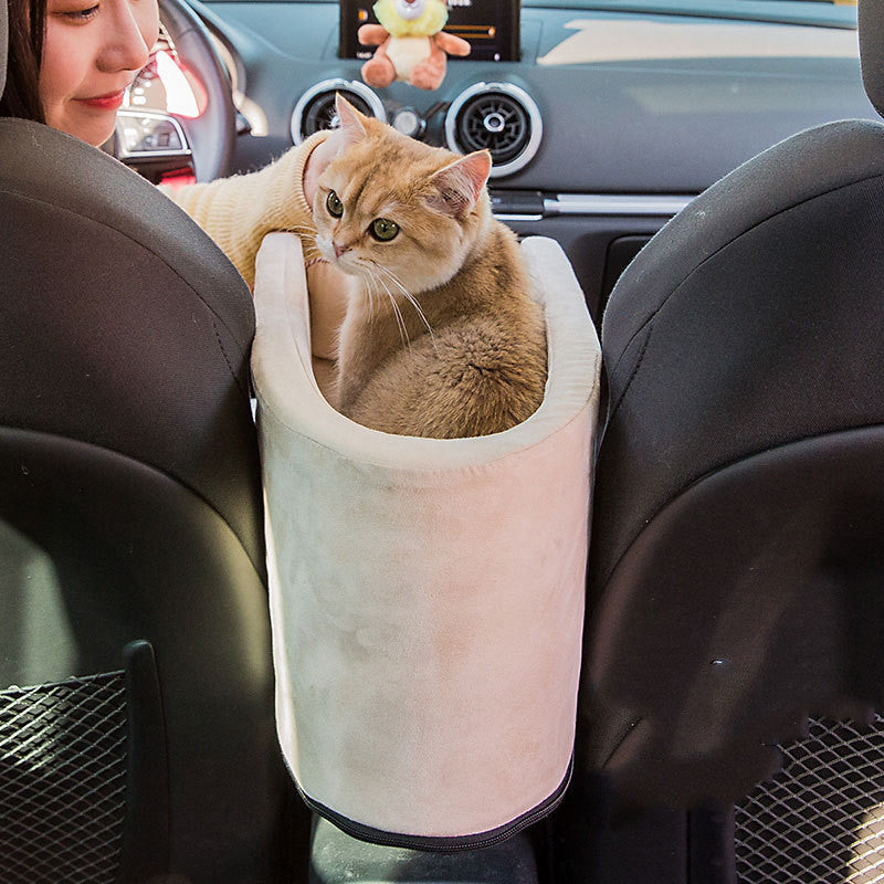 "Portable Dog and Cat Car Seat: The Perfect Travel Companion for Safety and Comfort – Protect Your Pets with This Stylish Travel Bed and Carrier for Hassle-Free Journeys and Adventures!"