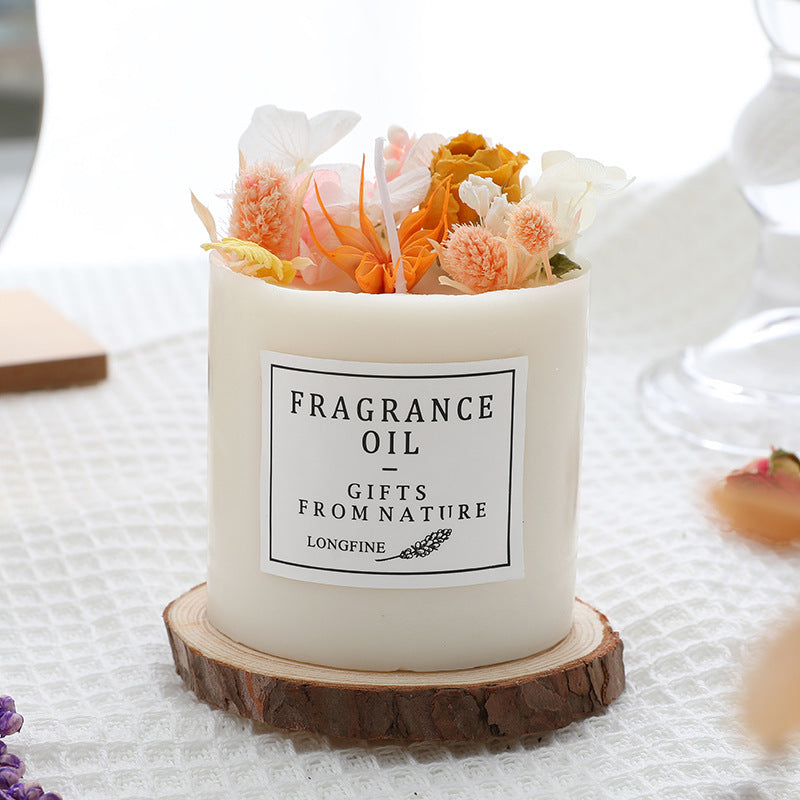 "Enchanting Dried Flower Decor: Elevate Your Space with Romantic Candles for an Inviting Atmosphere Perfect for Intimate Gatherings, Cozy Evenings, and Special Celebrations, Creating Lasting Memories in Every Glow."