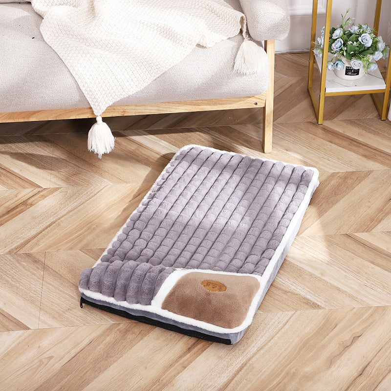 "Large Grid Rabbit Fur Pet Floor Mat: Perfectly Crafted for Comfort, Style, and Durability – Ideal Soft Surface for Your Beloved Pets to Relax and Play"