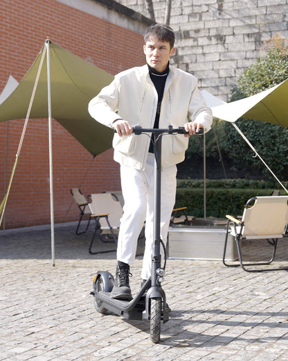 "Rictor Electric Scooter M16 – Durable Metal and Plastic Construction, Ordinary Model with Battery Included, Compact Package Size 400x300x100mm – Ideal for Efficient and Reliable Personal Transportation"