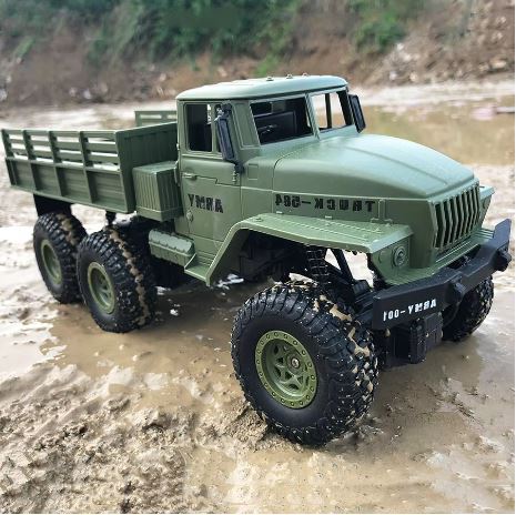 "Wireless Six-Wheel Remote Control Military Truck Off-Road Climbing Vehicle 1:16 Scale RC Crawler with 2.4G Technology, 6WD Suspension, 15Km/h Speed - Ideal Gift for Boys, Ready-to-Run (RTR) RC Car"